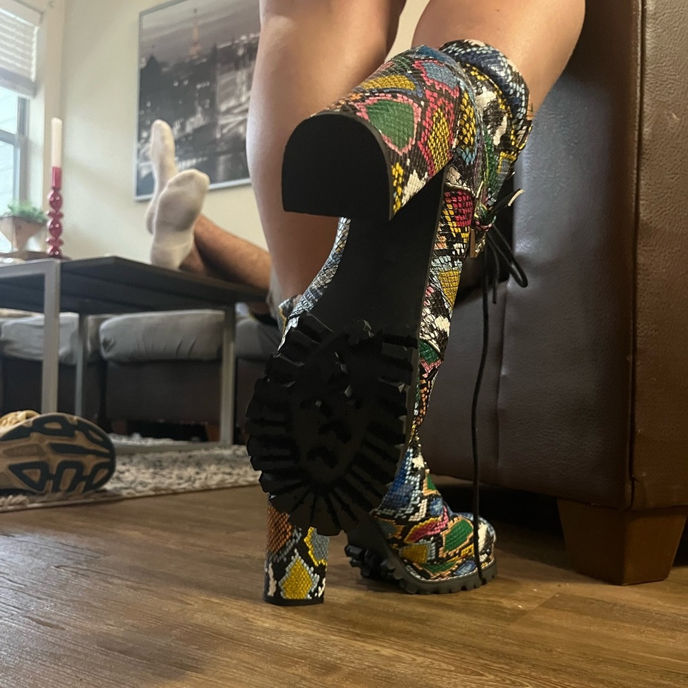Platform Heels!! - Picture 4 of 10